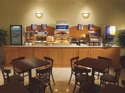 Holiday Inn Express El Reno By Ihg Exterior foto
